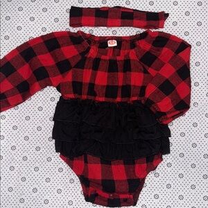 🛍CUTE LITTLE GIRLS TOP SIZE 3-6 MONTHS 🛍